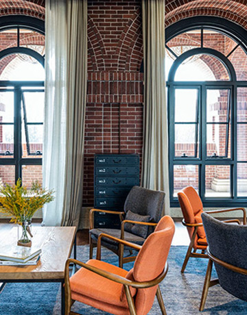 三大研發(fā)中心，引領(lǐng)流行趨勢(shì)